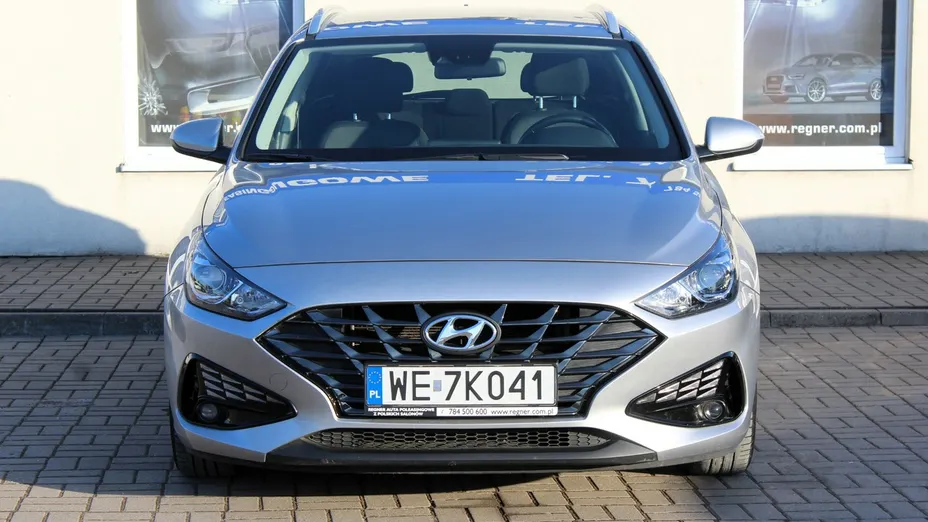 HYUNDAI i30 -
