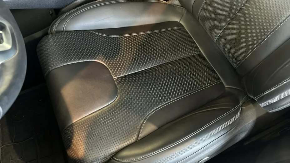 HYUNDAI Santa Fe -
