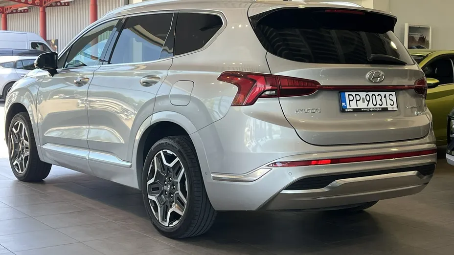 HYUNDAI Santa Fe -