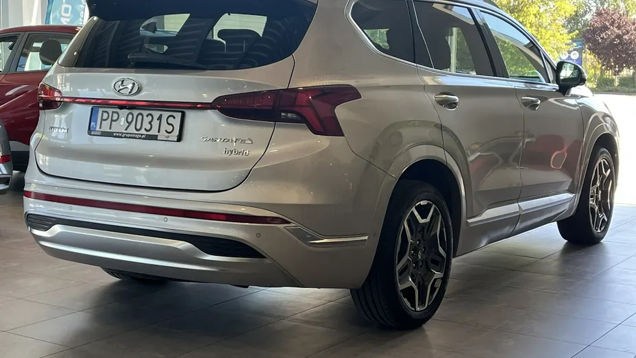 HYUNDAI Santa Fe -
