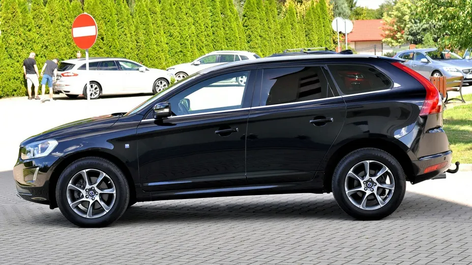 VOLVO XC60 -