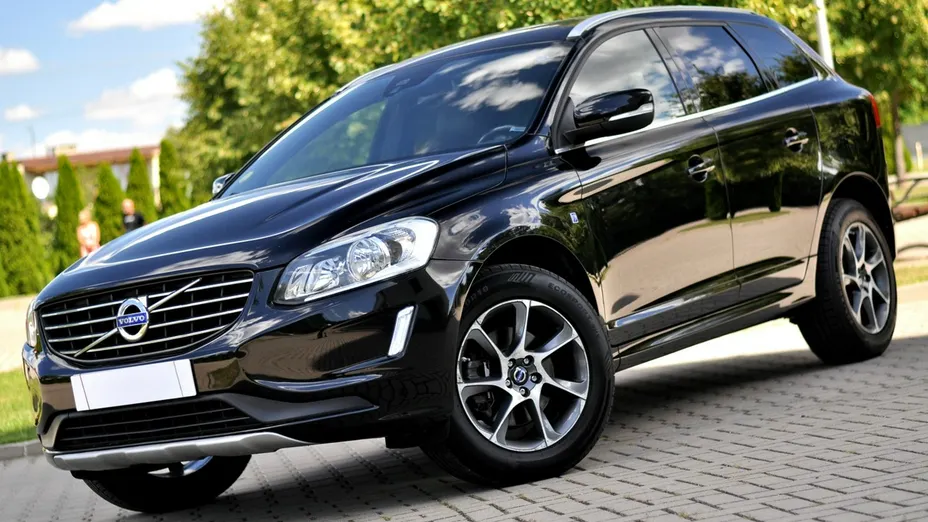 VOLVO XC60 -