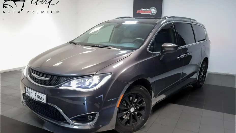 CHRYSLER Pacifica -
