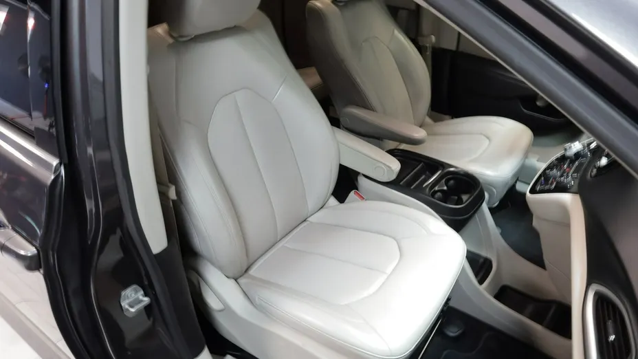 CHRYSLER Pacifica -