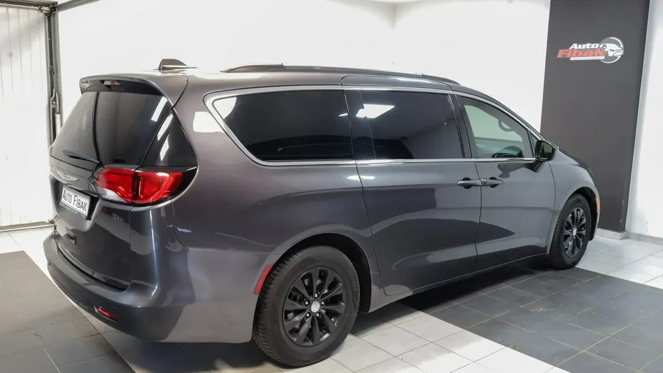 CHRYSLER Pacifica -