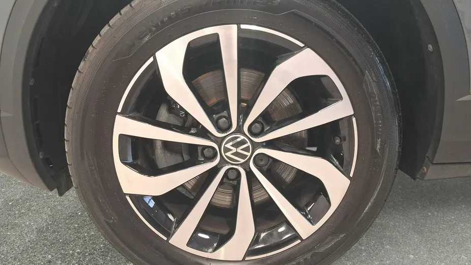 VOLKSWAGEN T-ROC -