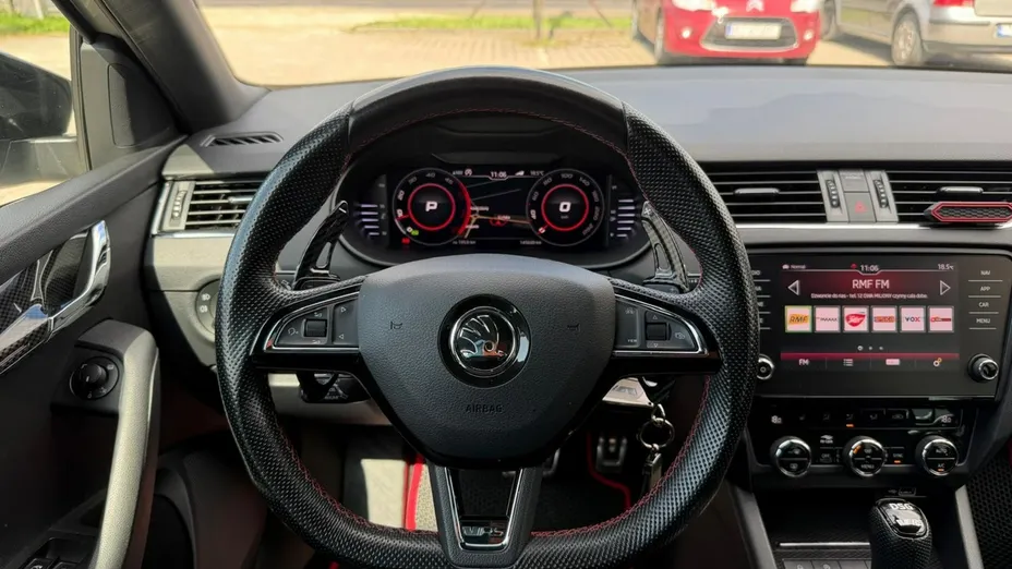 SKODA Octavia -