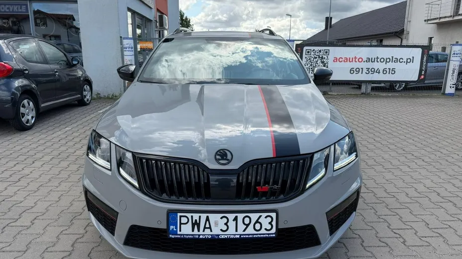 SKODA Octavia -