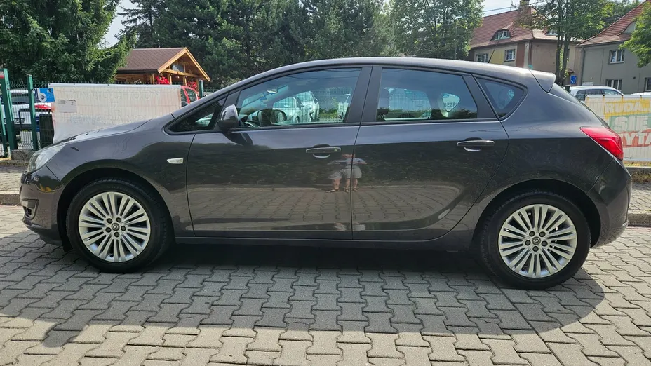 OPEL Astra -