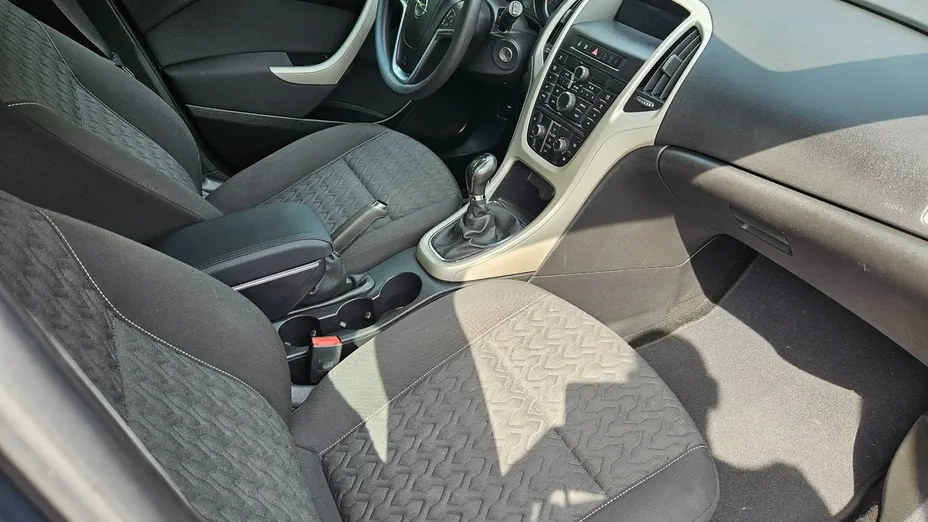OPEL Astra -