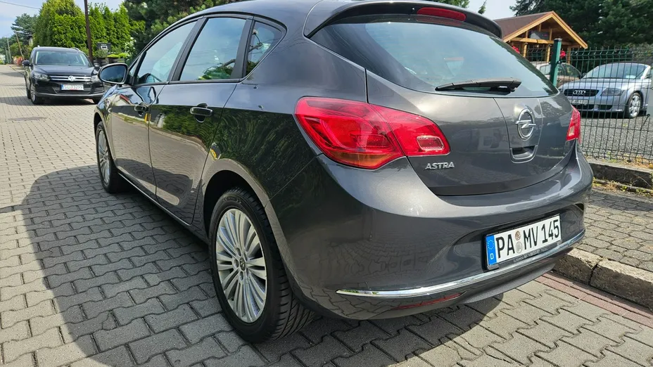 OPEL Astra -