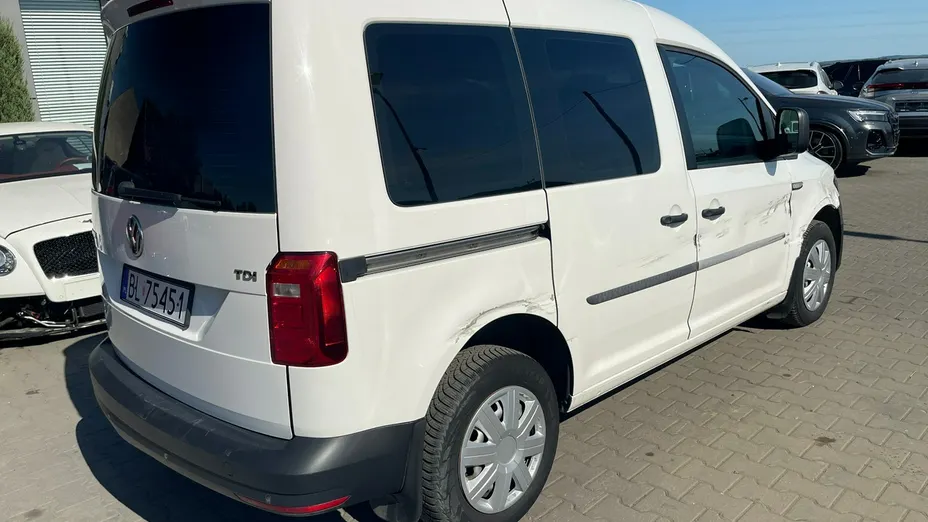 VOLKSWAGEN Caddy -