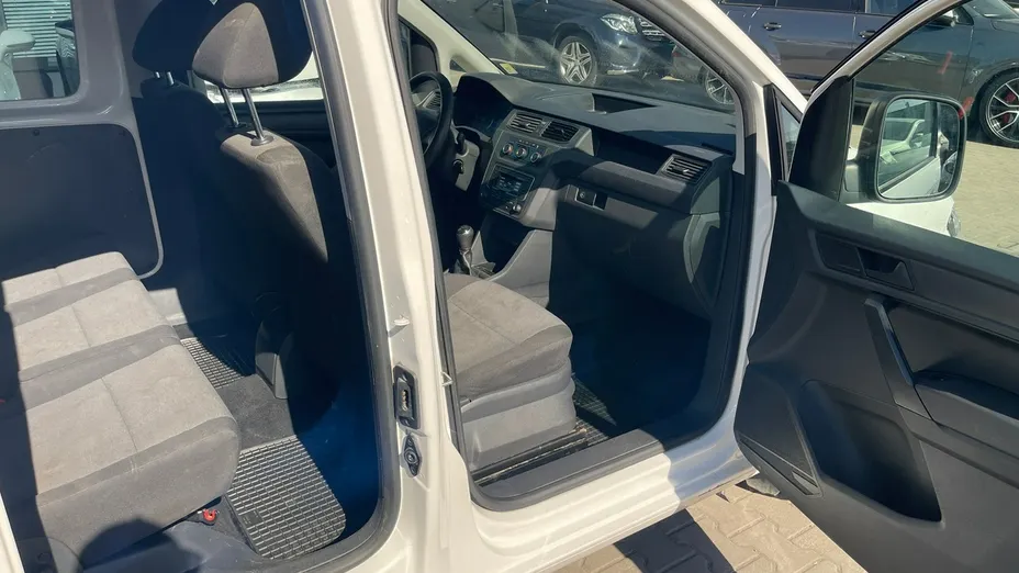 VOLKSWAGEN Caddy -