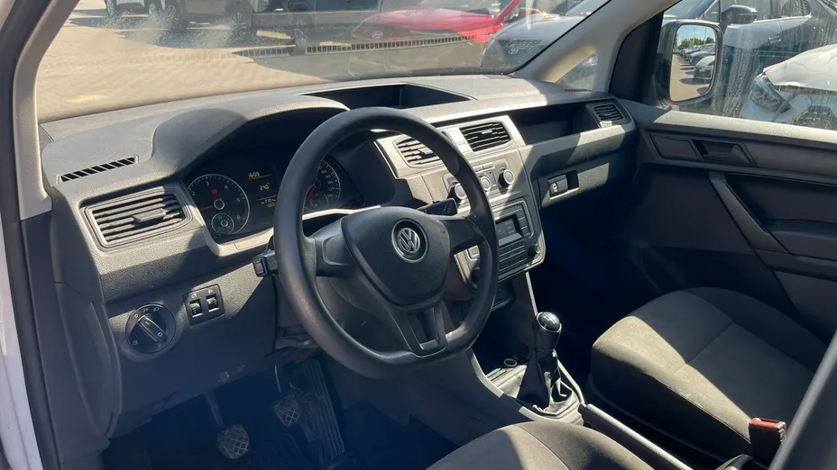 VOLKSWAGEN Caddy -