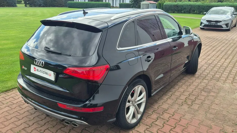 AUDI SQ5 -