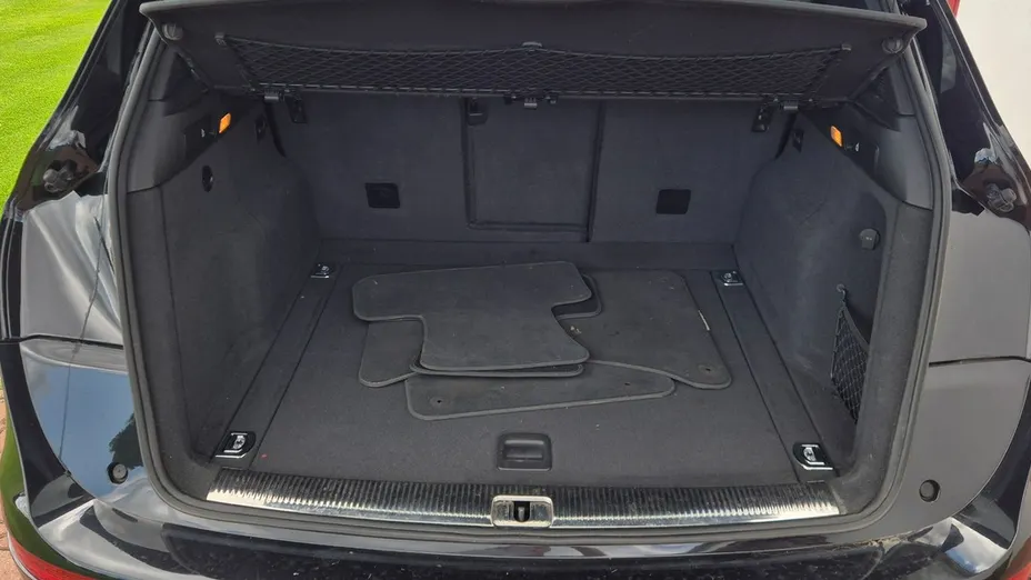 AUDI SQ5 -