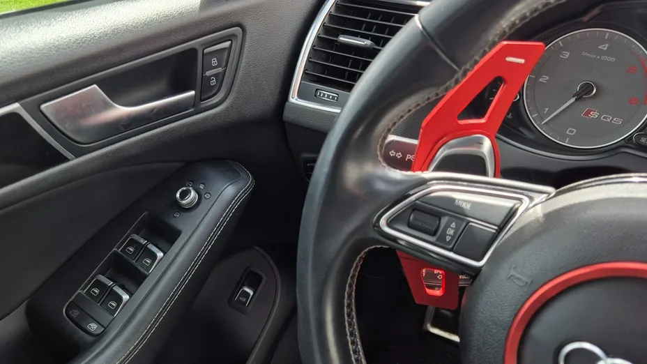 AUDI SQ5 -