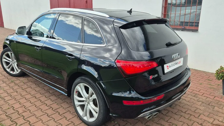 AUDI SQ5 -