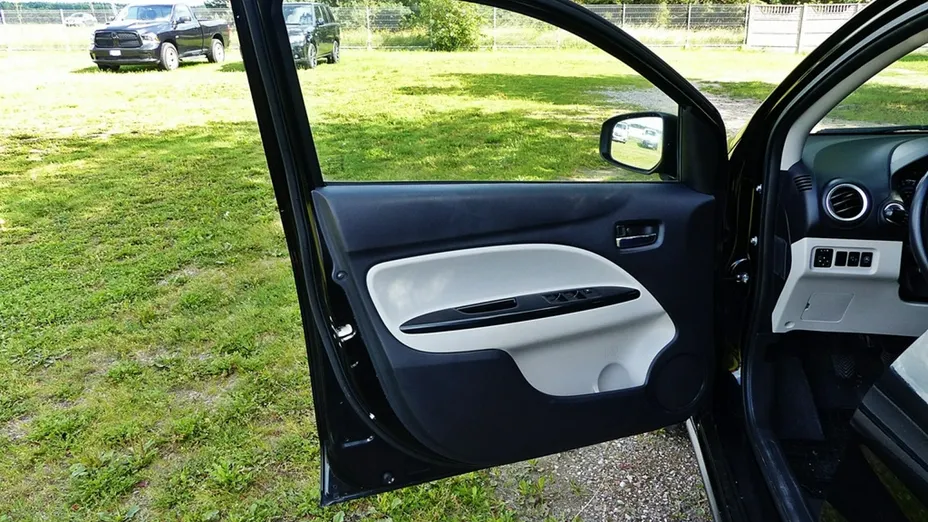 MITSUBISHI Space Star -