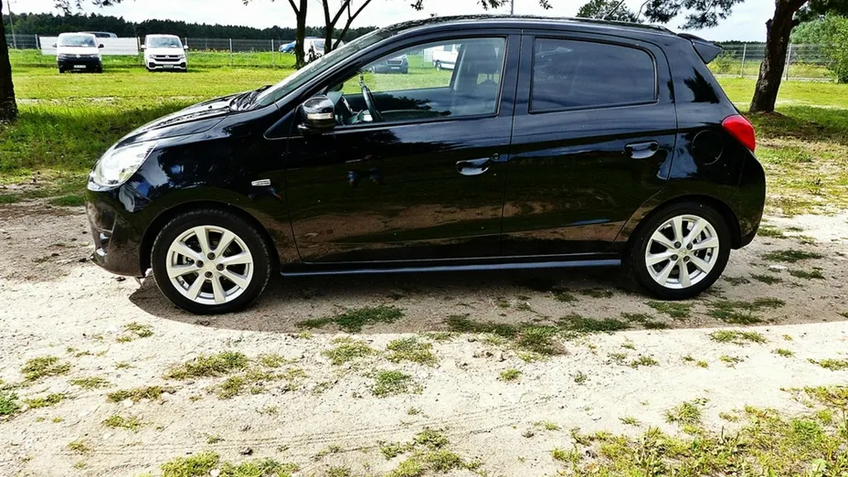 MITSUBISHI Space Star -