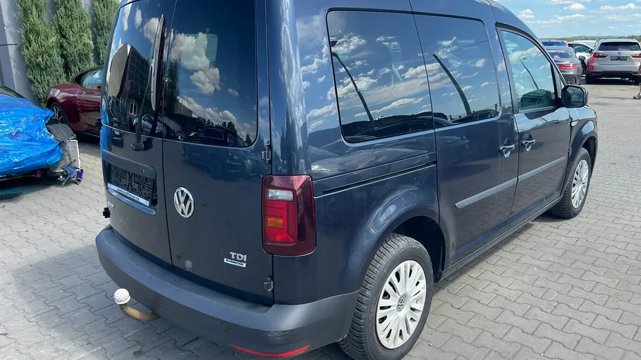 VOLKSWAGEN Caddy -