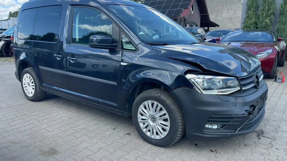 VOLKSWAGEN Caddy -