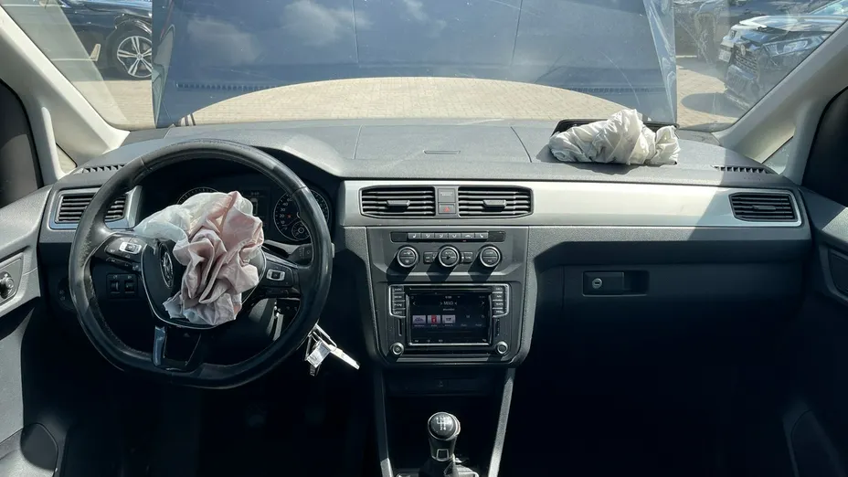 VOLKSWAGEN Caddy -