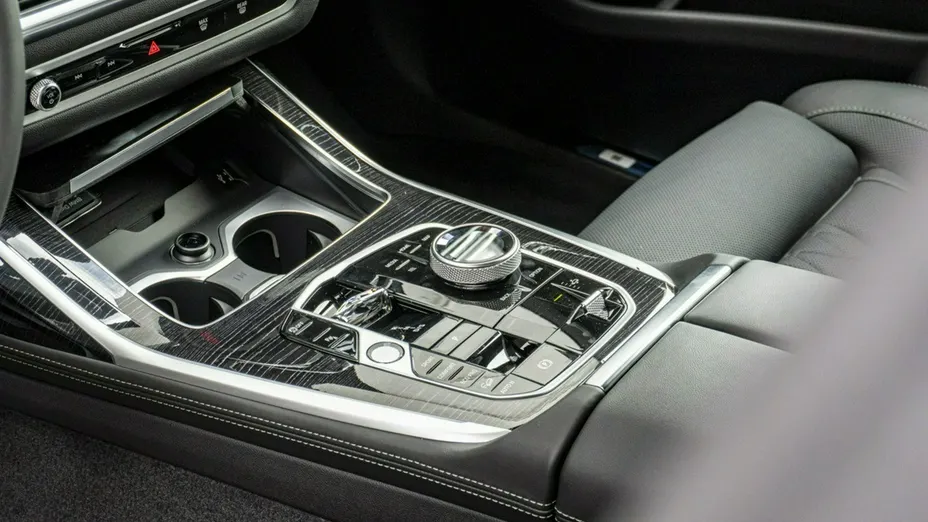 BMW X7 -