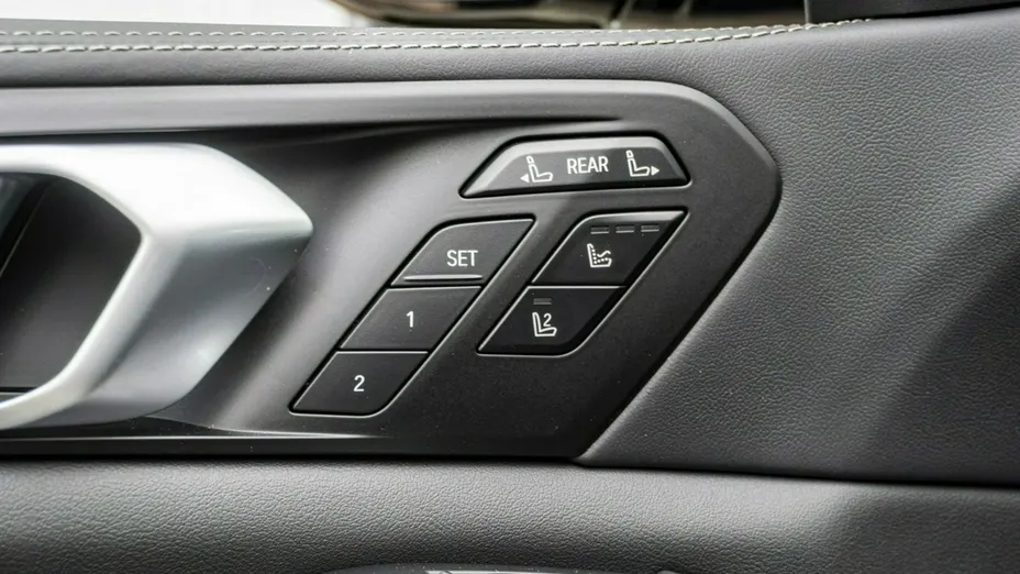 BMW X7 -