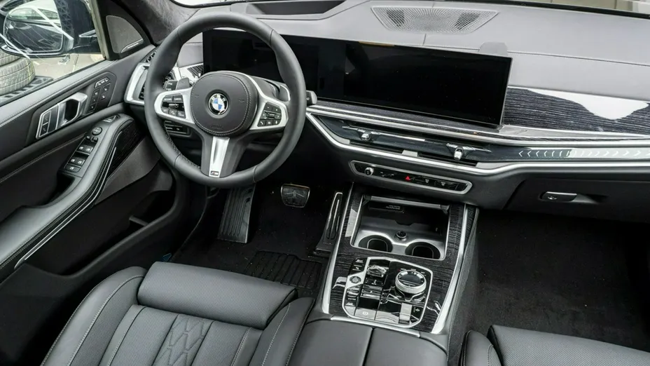 BMW X7 -