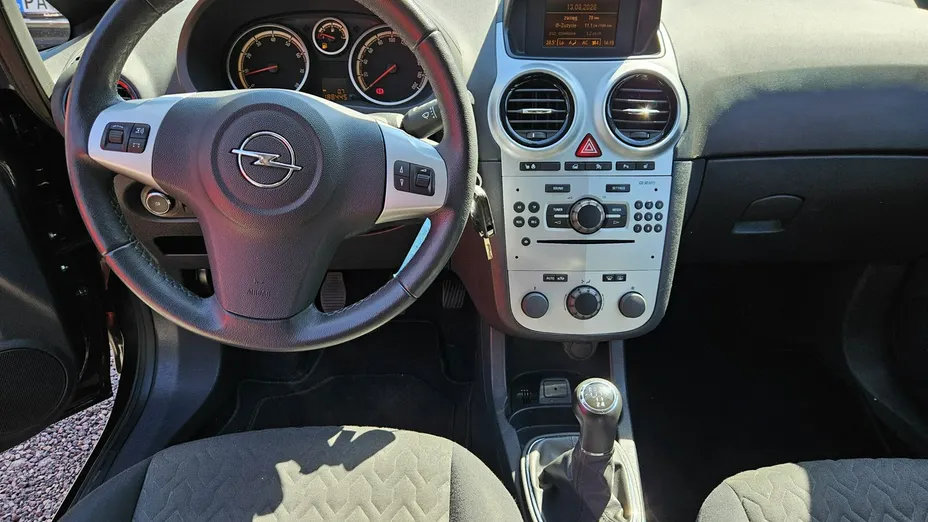 OPEL Corsa -