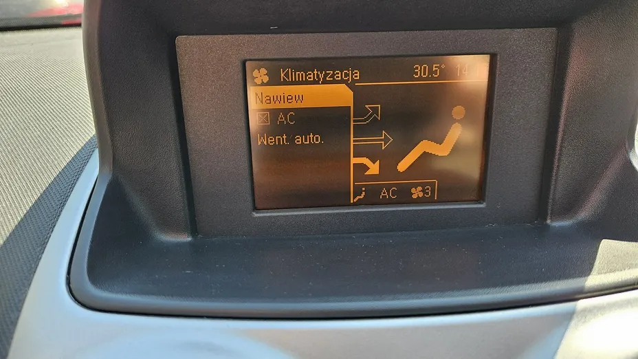 OPEL Corsa -