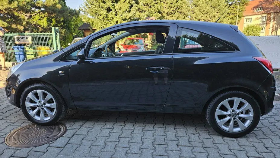 OPEL Corsa -