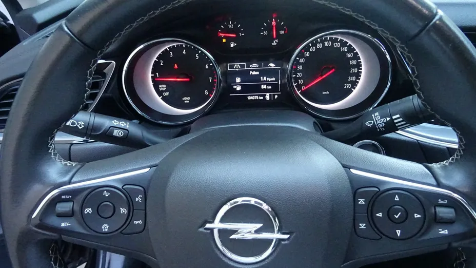 OPEL Insignia -