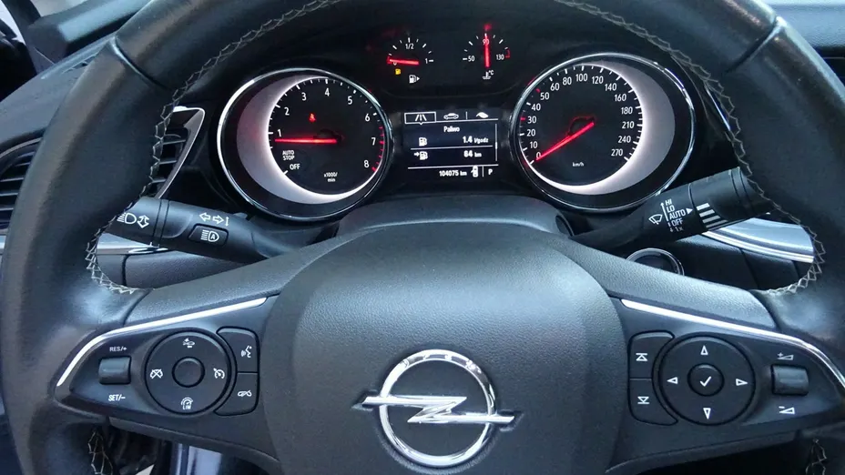 OPEL Insignia -