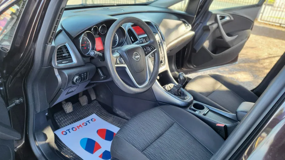 OPEL Astra -