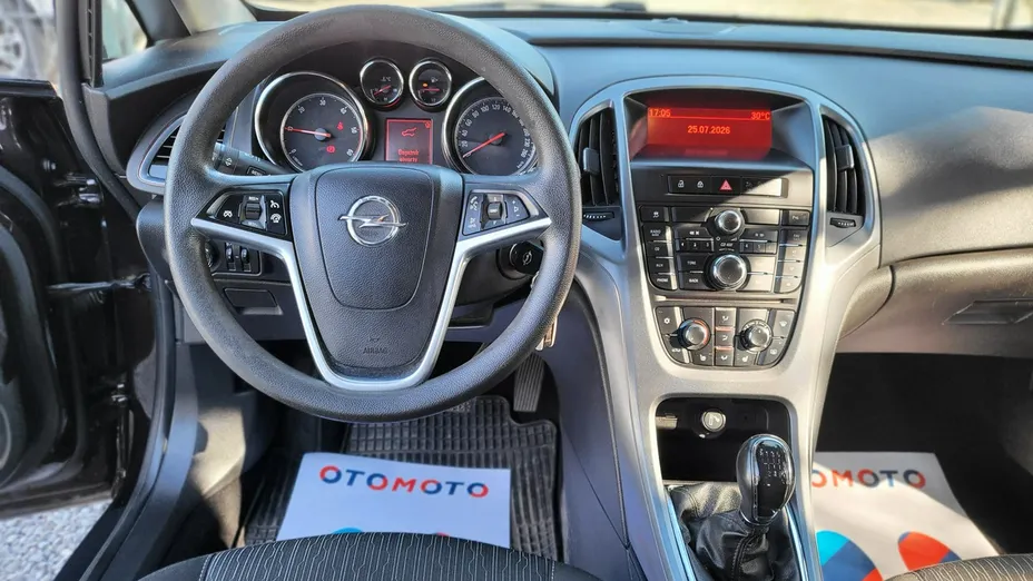 OPEL Astra -