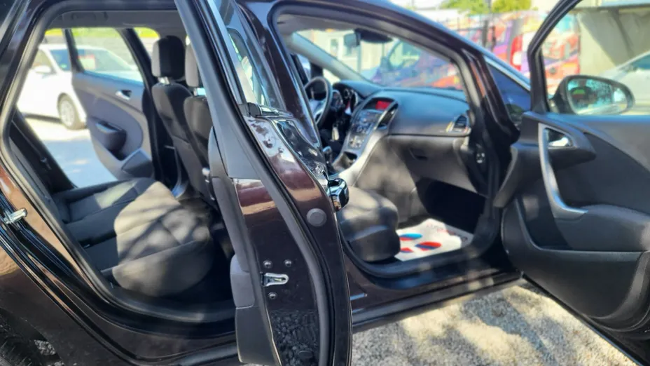 OPEL Astra -