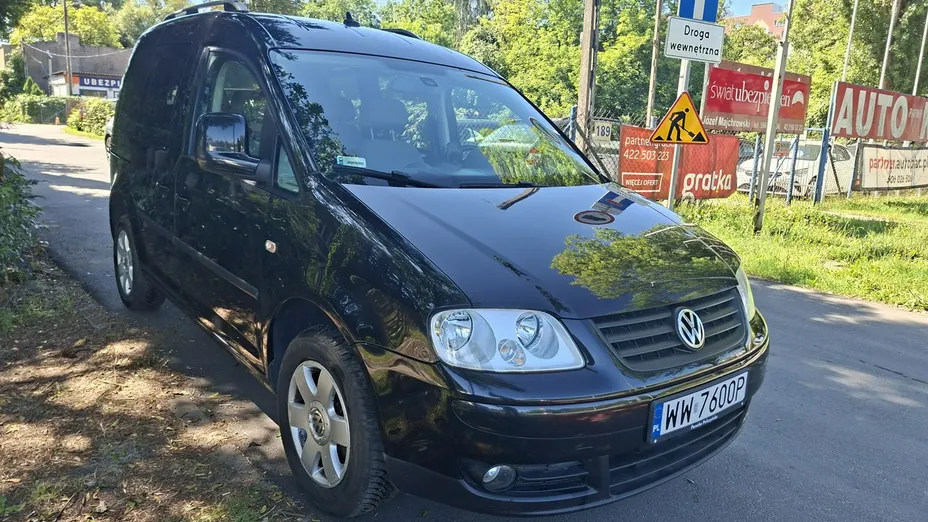 VOLKSWAGEN Caddy -