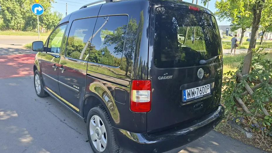 VOLKSWAGEN Caddy -