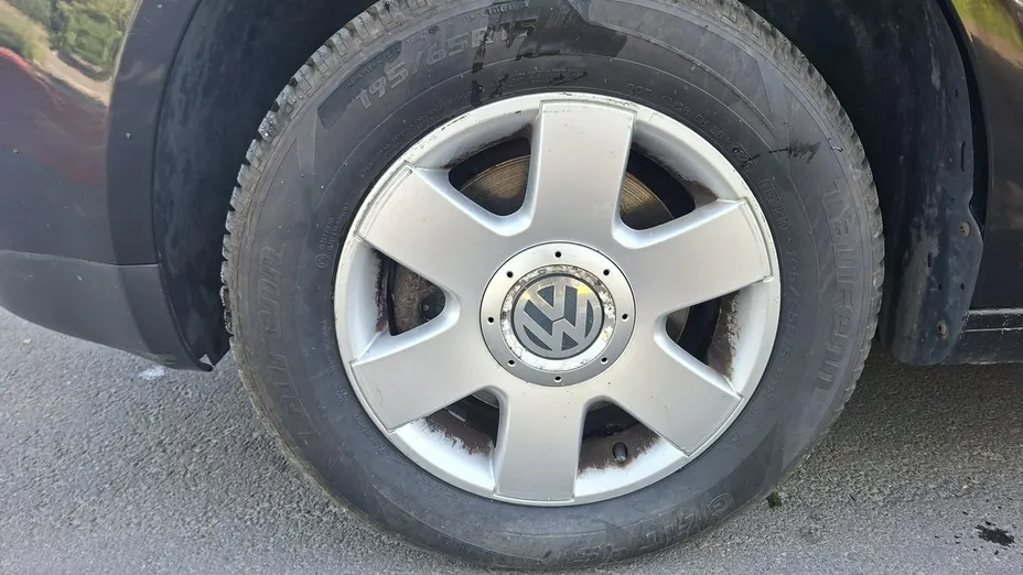 VOLKSWAGEN Caddy -