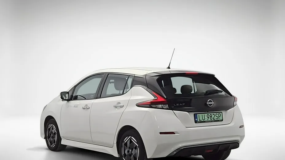 NISSAN Leaf -