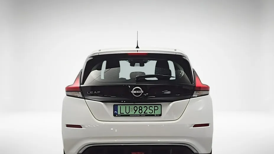 NISSAN Leaf -