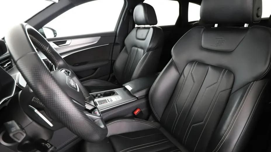 AUDI A6 -