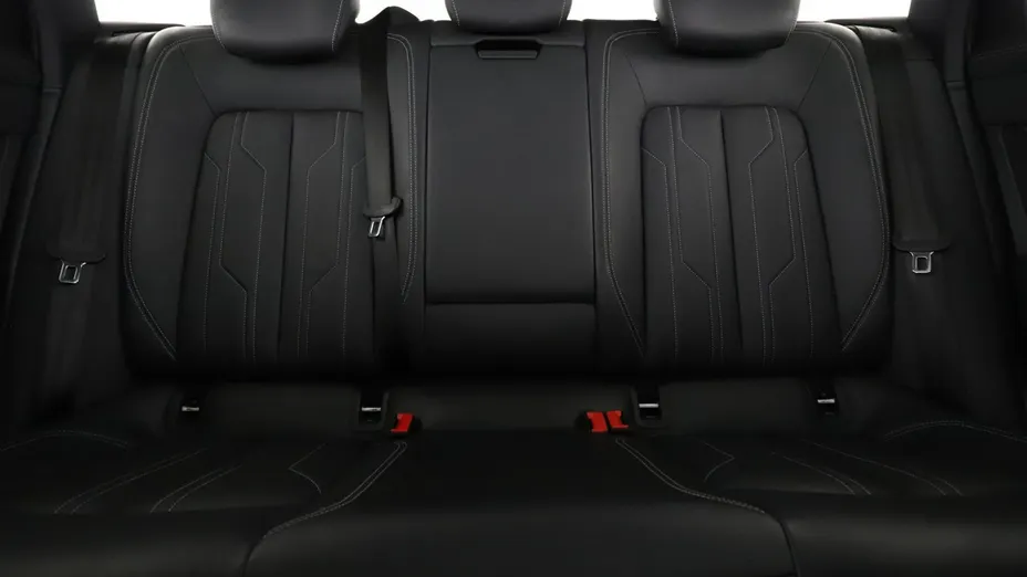 AUDI A6 -