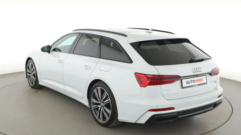AUDI A6 -