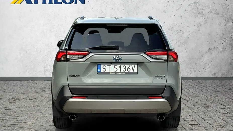 TOYOTA RAV4 -