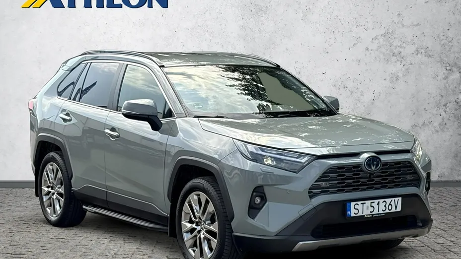 TOYOTA RAV4 -