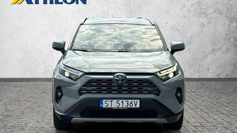 TOYOTA RAV4 -