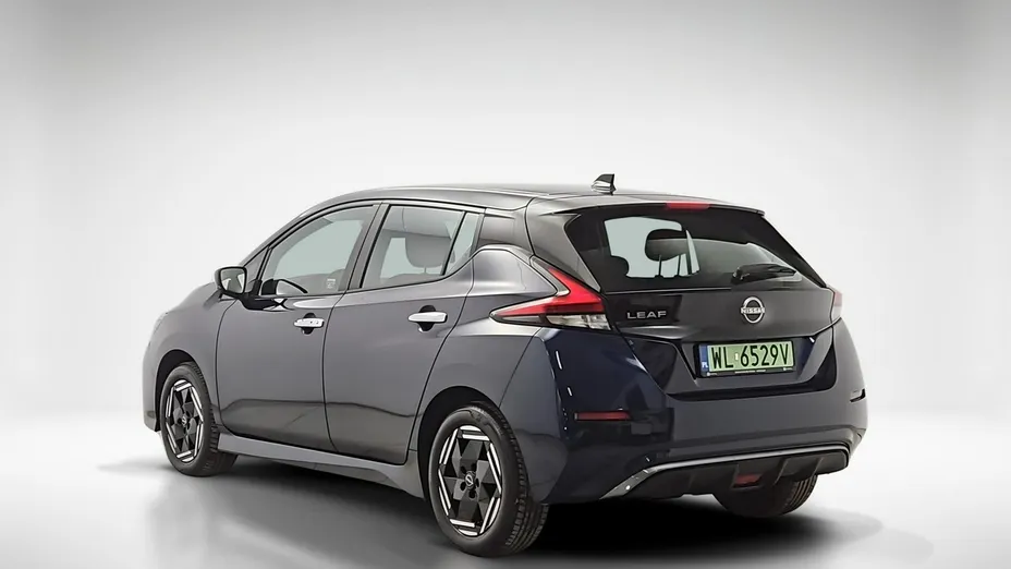 NISSAN Leaf -